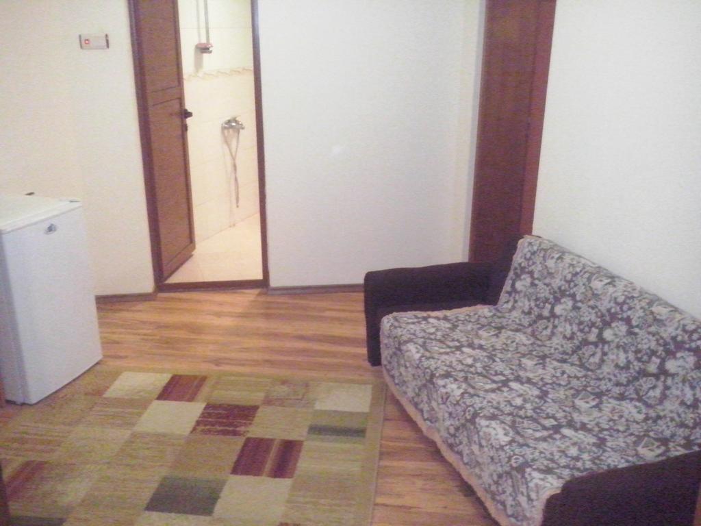 Guest House Friends Emen Habitación foto