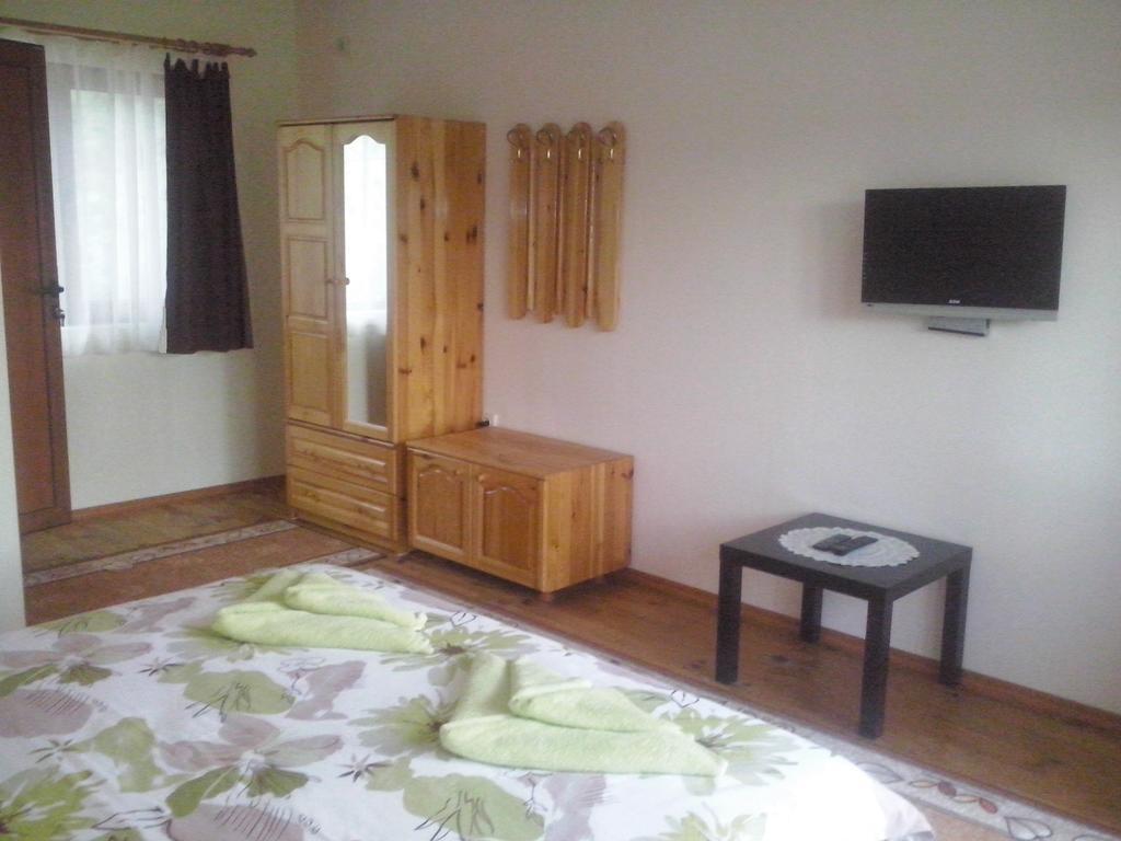 Guest House Friends Emen Habitación foto