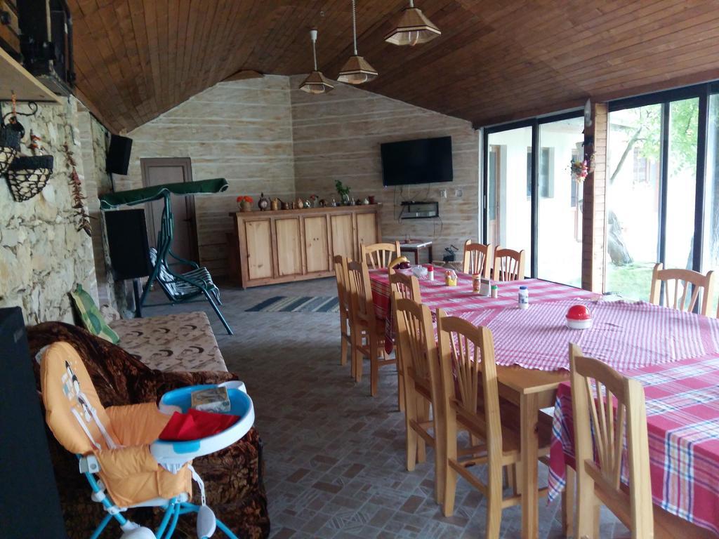 Guest House Friends Emen Exterior foto
